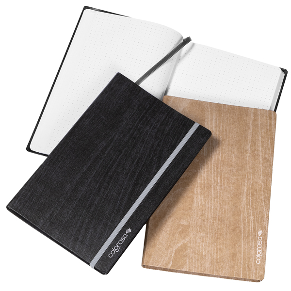 Taccuino Colorosa Wood - copertina morbido con elastico - 13,5 x 21,5 cm - colori assortiti - Colorosa Taccuino Colorosa Wood - copertina morbido con elastico - 13,5 x 21,5 cm - colori assortiti - Colorosa